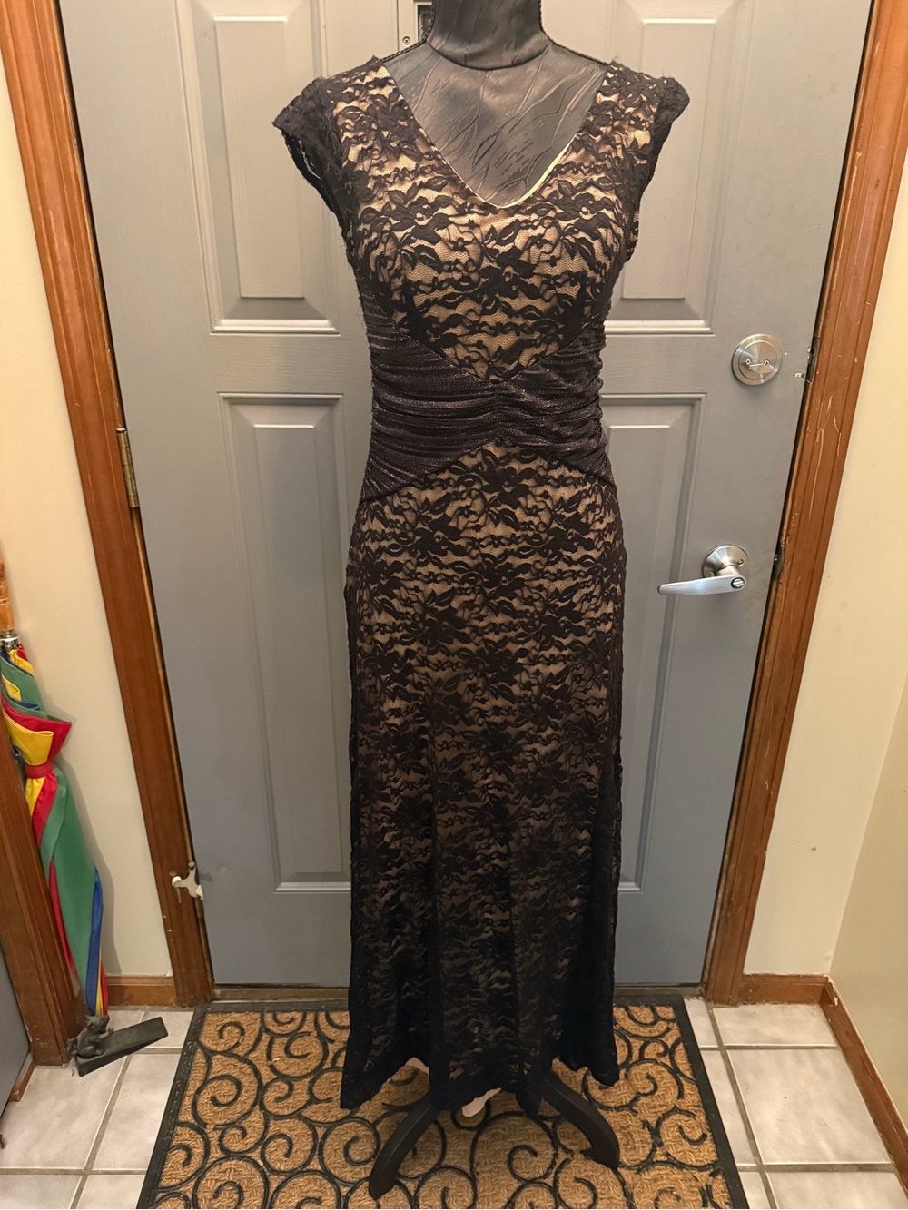 Minerva USA Vintage Black Lace Midi Dress Nude Lining Shimmer Waist Size M
